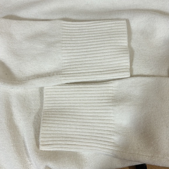 FRENCH CONNECTION white turtle neck sweater. - Picture 3 of 6